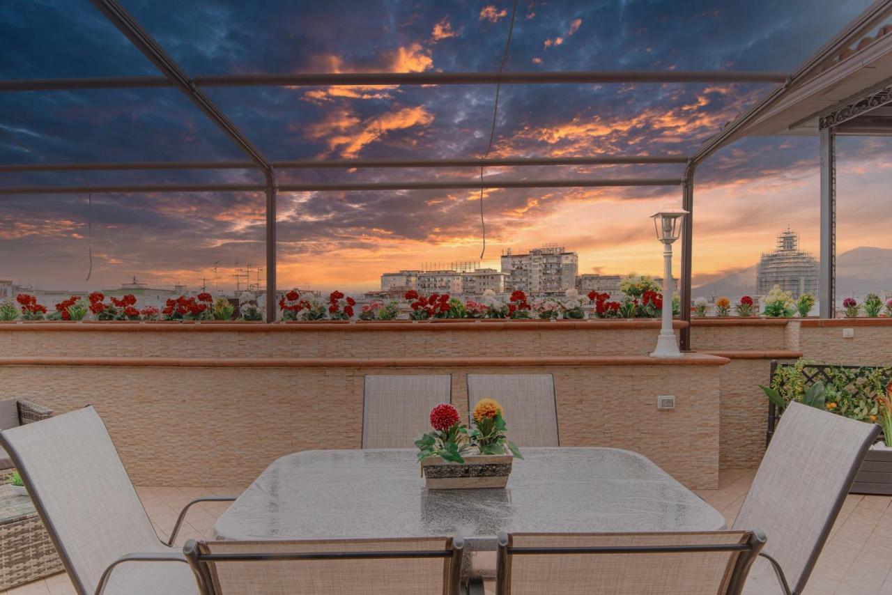 La Terrazza Nel Centro Villa Nápoly Kültér fotó